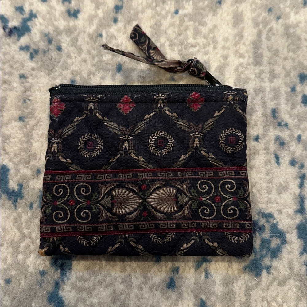 Vintage Vera Bradley Retired " Laurel" Zip Coin Case